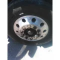 HUB PILOTED - ALUMINUM 22.5 X 8.25 WHEEL thumbnail 1