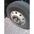 HUB PILOTED - ALUMINUM 22.5 X 8.25 WHEEL thumbnail 1