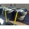 HUB PILOT 19.5 x 6.00 Takeoff Ford F450 F550 22570R19.5 Tire & Wheel thumbnail 2