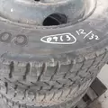 HUB PILOT 19.5 x 7.5 Tire and Rim thumbnail 2