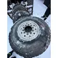 HUB PILOT 445 / 65 R 22.5 Tire and Rim thumbnail 2