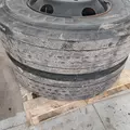 HUB PILOT CE Tire and Rim thumbnail 1