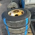 HUB PILOT CITY TRANSIT BUS Tire and Rim thumbnail 2