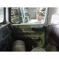 INTERNATIONAL 2375 Cab thumbnail 6