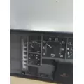 INTERNATIONAL 2674 GAUGE CLUSTER thumbnail 3