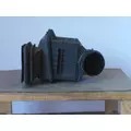 INTERNATIONAL 4300 AIR CLEANER thumbnail 3