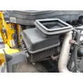 INTERNATIONAL 4300 AIR CLEANER thumbnail 1