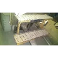 INTERNATIONAL 4300 CAB STEP thumbnail 4