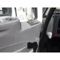 INTERNATIONAL 4300 Cab Clip thumbnail 13