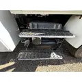 INTERNATIONAL 4400 Battery Box thumbnail 1