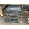 INTERNATIONAL 4400 Battery Box thumbnail 1