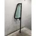 INTERNATIONAL 4600 Glass thumbnail 1
