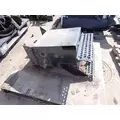 INTERNATIONAL 4900 Battery Box thumbnail 1