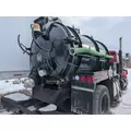 INTERNATIONAL 4900 Complete Vehicle thumbnail 3