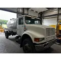 INTERNATIONAL 4900 Complete Vehicle thumbnail 1