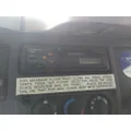 INTERNATIONAL 4900 RADIO AMFMCD thumbnail 1