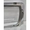 INTERNATIONAL 7300 Grille thumbnail 9
