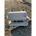 INTERNATIONAL 7400 Battery Box thumbnail 4