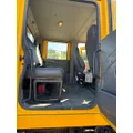 INTERNATIONAL 7400 Complete Vehicle thumbnail 17