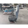 INTERNATIONAL 7400 SEAT, FRONT thumbnail 2