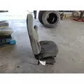 INTERNATIONAL 7400 SEAT, FRONT thumbnail 4