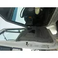 INTERNATIONAL 7600 Cab thumbnail 5