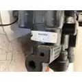 INTERNATIONAL 8600 Brake Proportioning Valve thumbnail 4