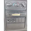 INTERNATIONAL 8600 RADIO AMFMCD thumbnail 1