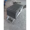 INTERNATIONAL 9200I BATTERY BOX thumbnail 2