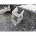 INTERNATIONAL 9400I FRAME STEP thumbnail 2
