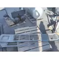 INTERNATIONAL 9670 1981-1988 GRILLE thumbnail 3