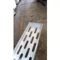 INTERNATIONAL 9700 Step thumbnail 3