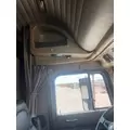 INTERNATIONAL 9900 Cab thumbnail 22