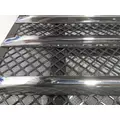 INTERNATIONAL HX620 Grille thumbnail 5