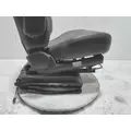 INTERNATIONAL HX620 Seat, Front thumbnail 8