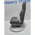 INTERNATIONAL HX620 Seat, Front thumbnail 4