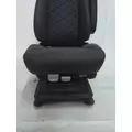 INTERNATIONAL HX620 Seat, Front thumbnail 2