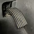 INTERNATIONAL LT625 Accelerator Pedal thumbnail 1