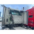 INTERNATIONAL LT625 Cab thumbnail 2