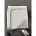 INTERNATIONAL LT625 Fender thumbnail 3