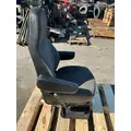 INTERNATIONAL LT625 Seat, Front thumbnail 4