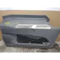 INTERNATIONAL LT CAB SKIRTSIDE FAIRING thumbnail 1