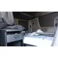 INTERNATIONAL LT CAB thumbnail 4