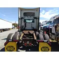INTERNATIONAL LT CAB thumbnail 3
