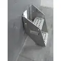 INTERNATIONAL LT FRAME STEP thumbnail 3