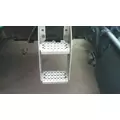 INTERNATIONAL LT FRAME STEP thumbnail 1