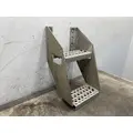 INTERNATIONAL LT Step thumbnail 1