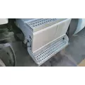 INTERNATIONAL PROSTAR 122 BATTERY BOX thumbnail 2