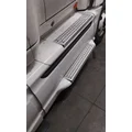 INTERNATIONAL PROSTAR 122 CAB SKIRTSIDE FAIRING thumbnail 2