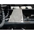 INTERNATIONAL PROSTAR 122 DECK (CATWALK) STEP thumbnail 1